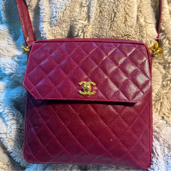 Authentic Chanel bag - Picture 1 of 8